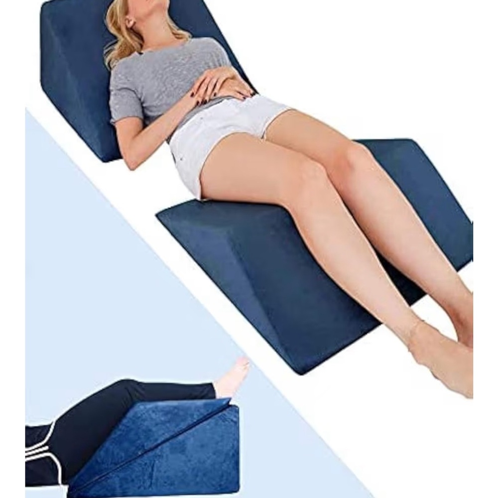 Blue Wedge Pillow Set